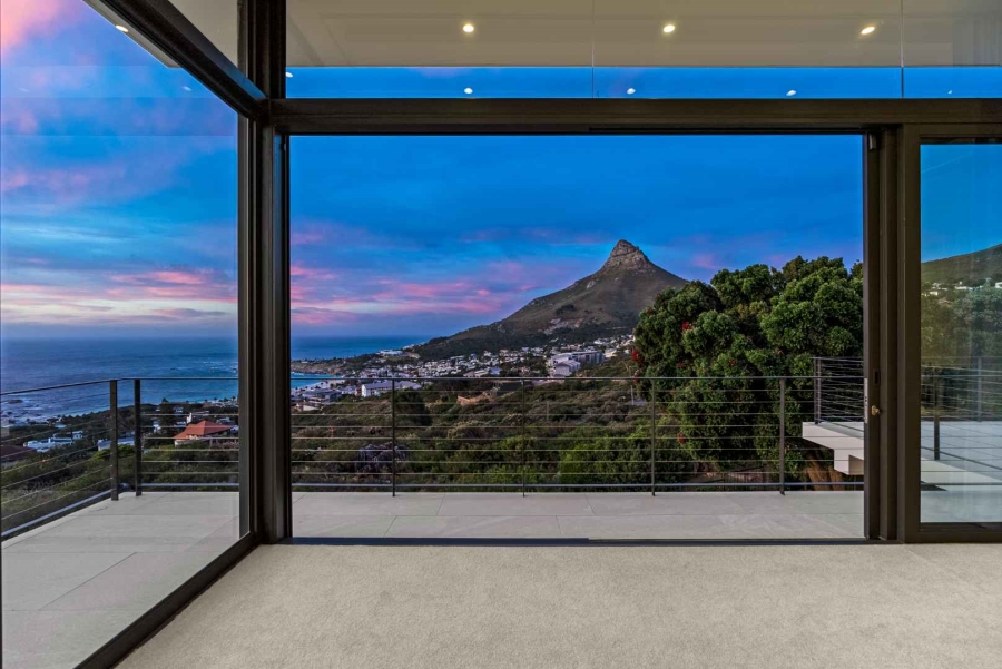 5 Bedroom Property for Sale in Camps Bay Western Cape